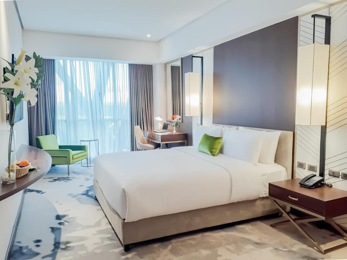 The Excelsior Hotel Las Piñas מראה חיצוני תמונה