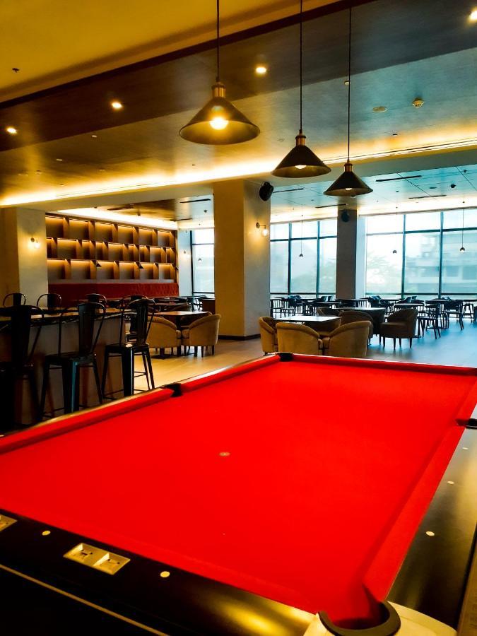 The Excelsior Hotel Las Piñas מראה חיצוני תמונה