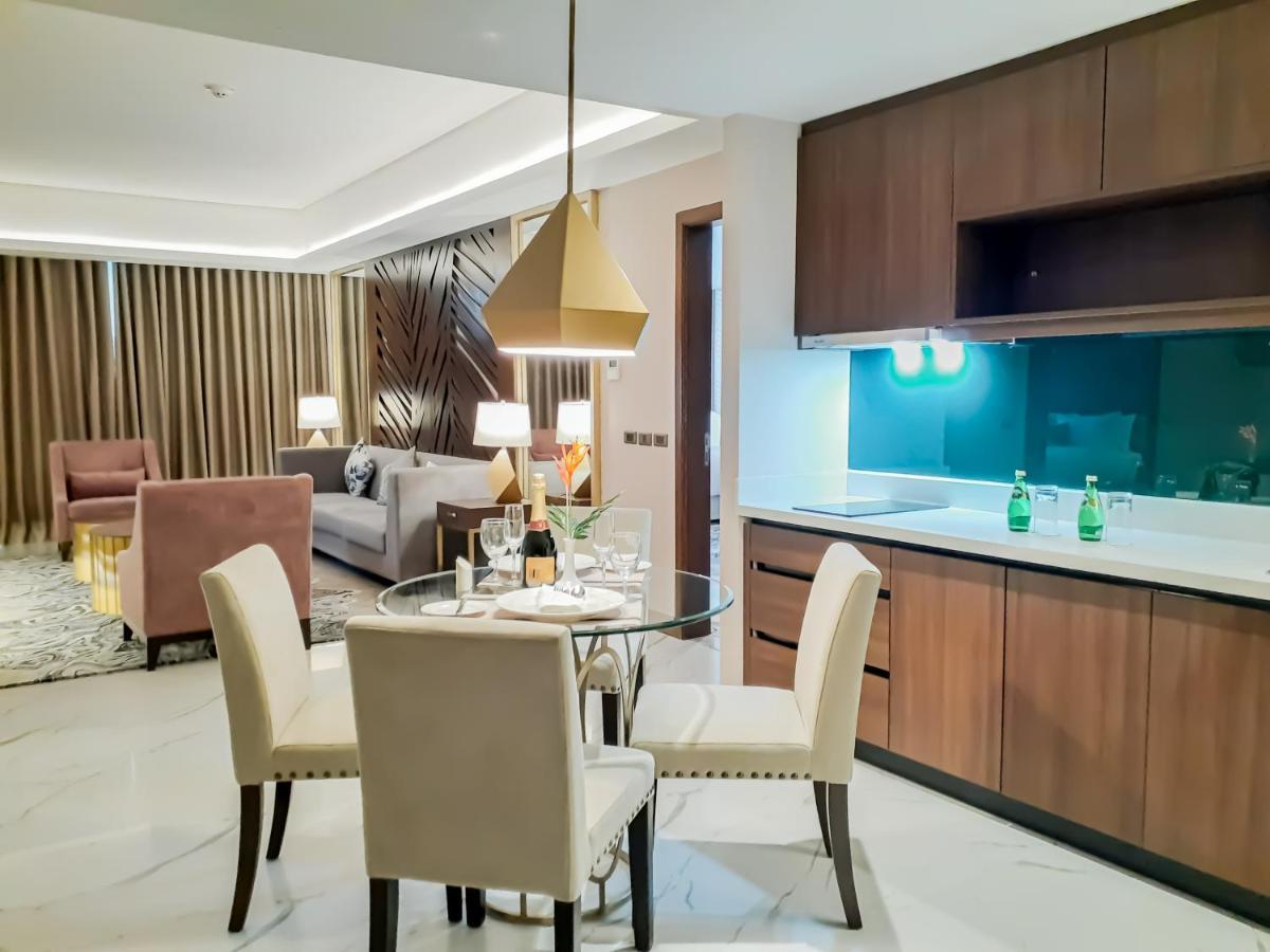 The Excelsior Hotel Las Piñas מראה חיצוני תמונה